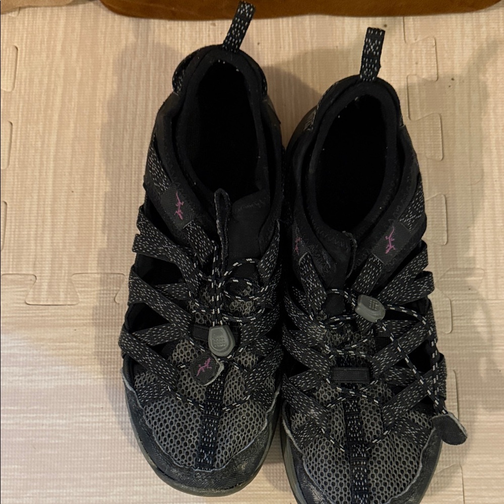 Chaco Black and Gray River Sandal/Shoes